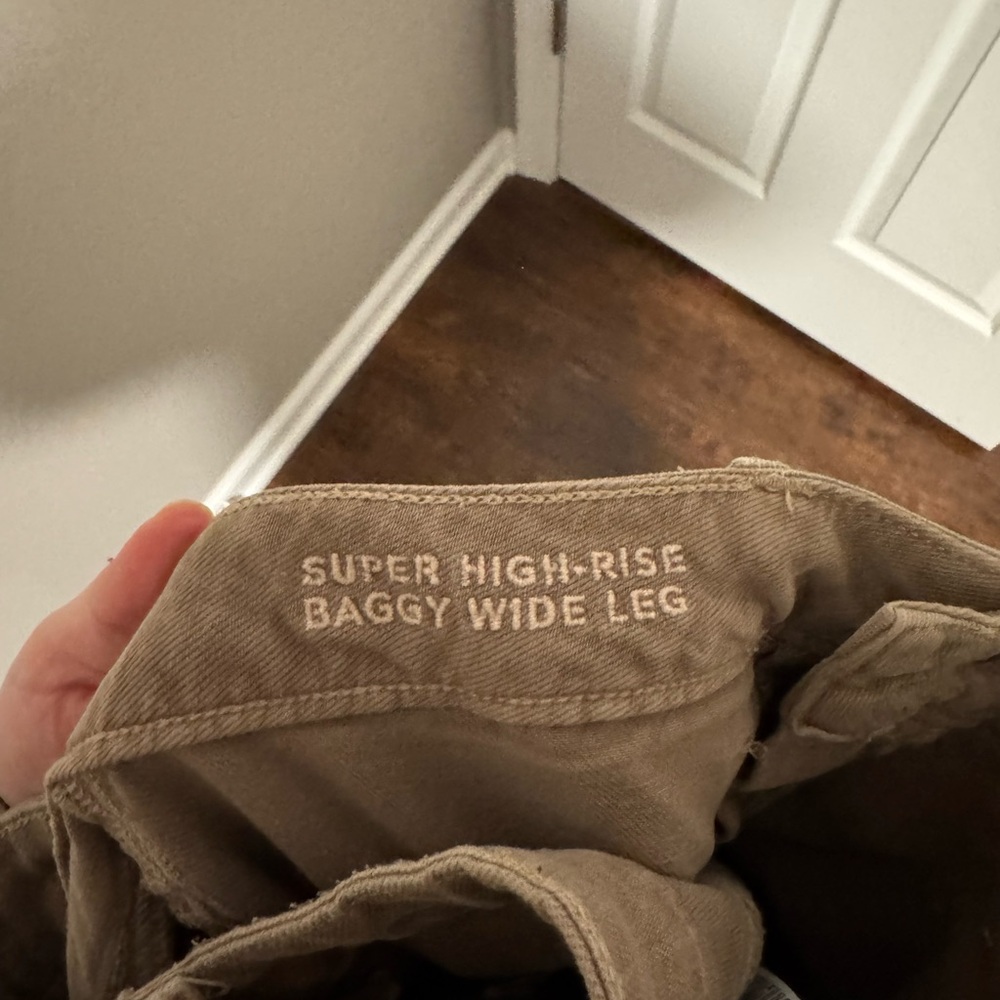American Eagle Outfitters Chocolate Brown Wide Leg Cargo Pants - Picture 3 of 8